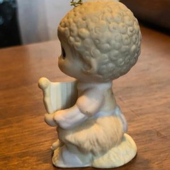 Precious Moments 1995 Joy To The World Ornament - Picture 3 of 5